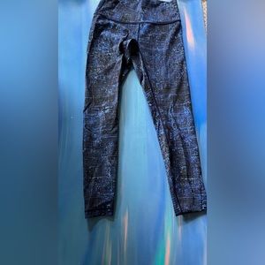 Lululemon leggings size 8: Fun grid pattern with blue and black.